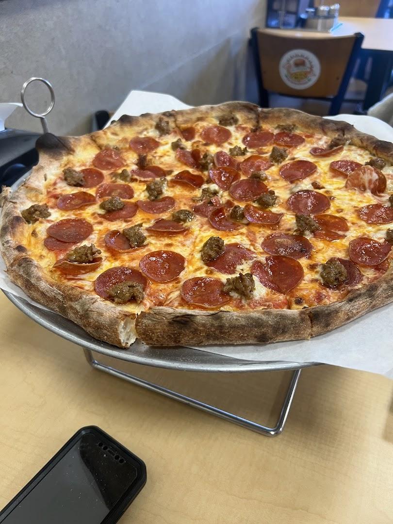 The Road Grill and Pizza